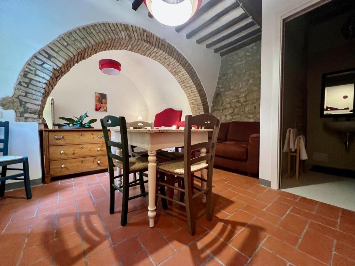 Le Fonti Di San Gimignano Lägenhet Exteriör bild